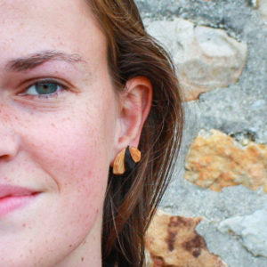 Petites puces d’oreilles Flores en wengé