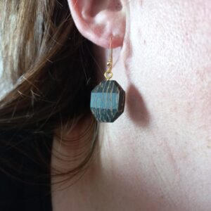 Boucles d'oreilles en bois de wenge modele tortuga