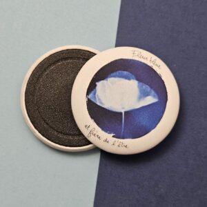 Magnet Fleur Bleue et fière de l'être