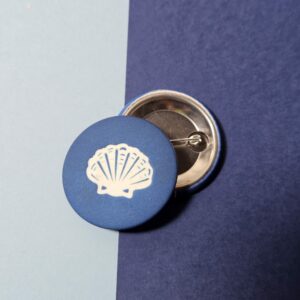 Badge cyanotype coquille Saint Jacques